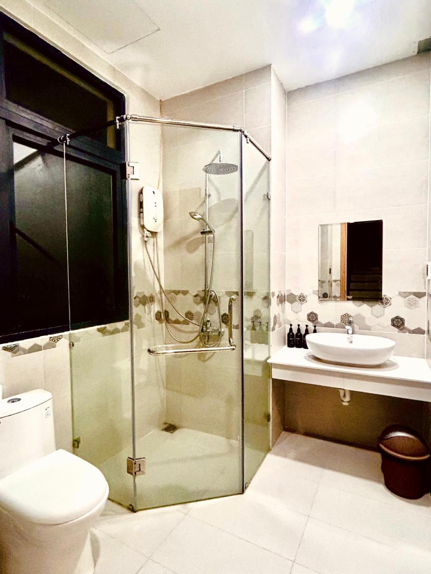 Herbs Spa & Hotel Grand World 두옹 동 외부 사진